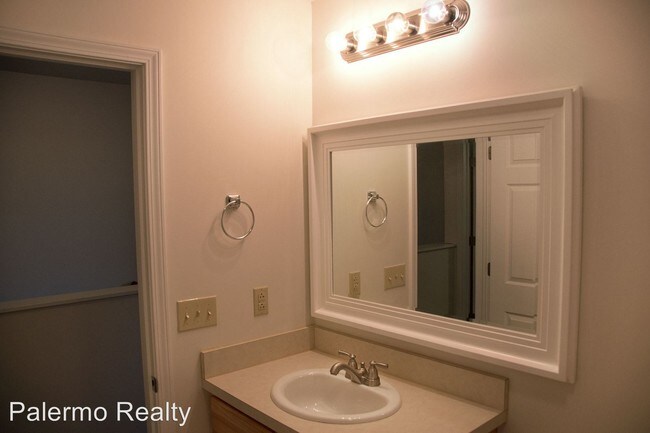 Building Photo - 4103-4181 Woodland Hills Cir