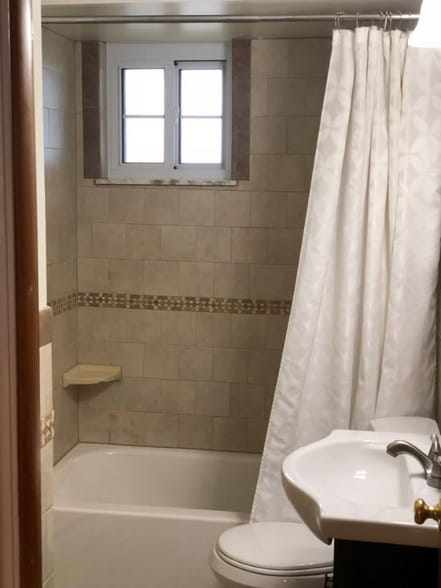 Building Photo - 420 Foster St