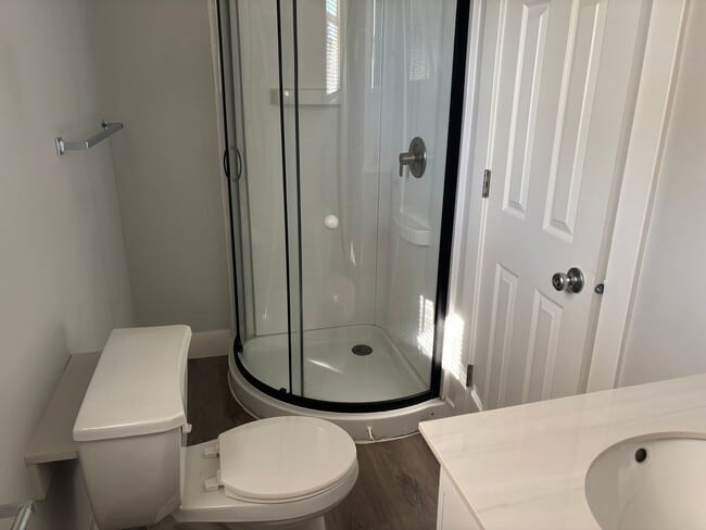 Building Photo - 1427 Wall St