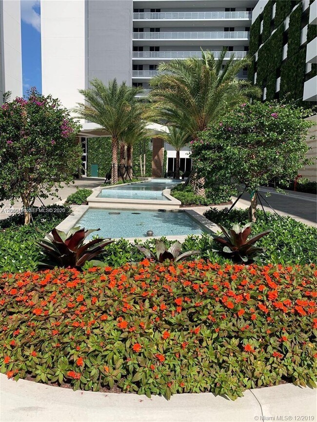 Building Photo - 16385 Biscayne Blvd
