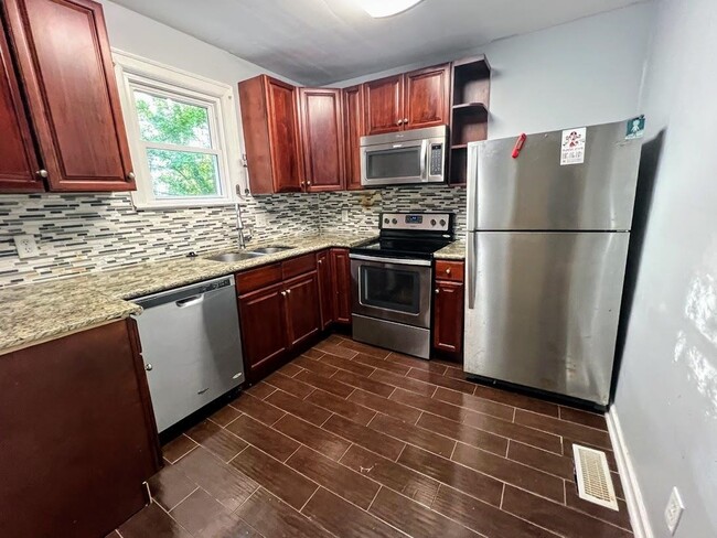 Building Photo - 119 Westridge Dr