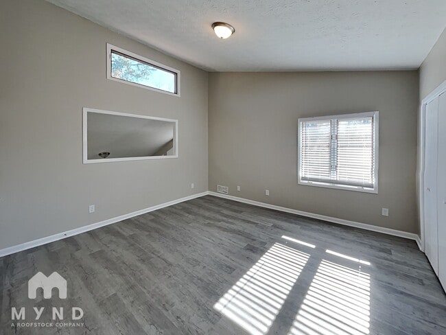 Building Photo - 2616 Fieldstone View Ln SE