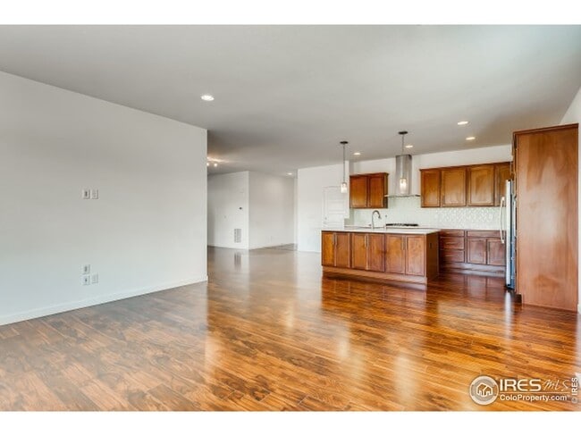 Building Photo - 14100 Mosaic Ave