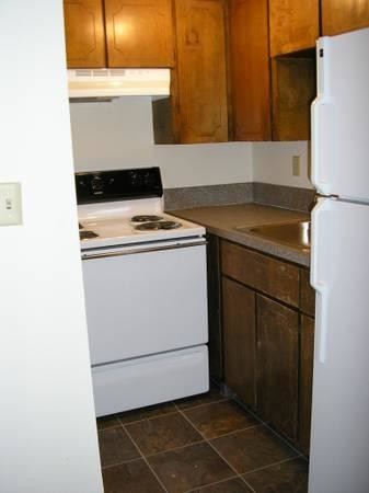 Building Photo - 1 bedroom in Seattle WA 98105