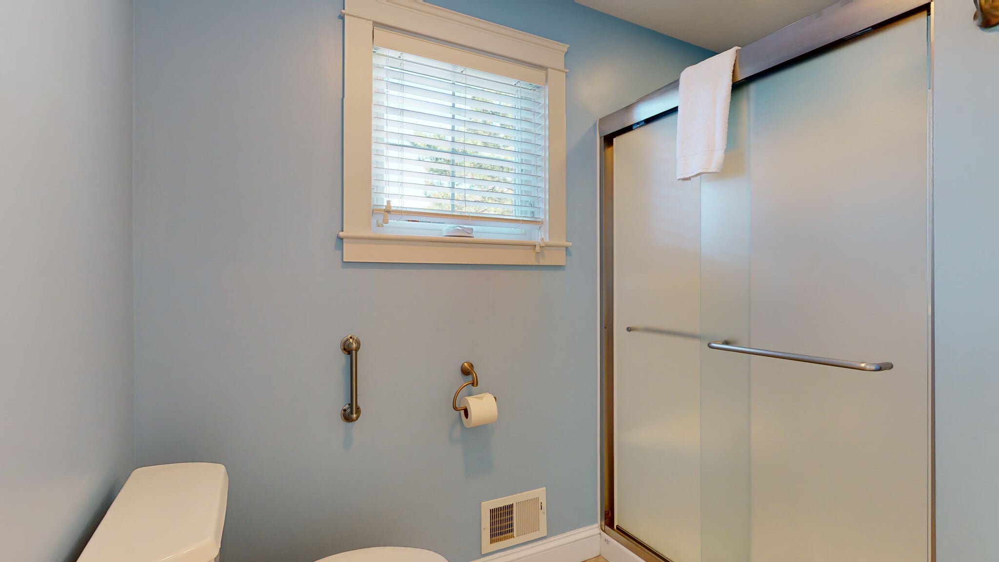 Building Photo - 1 Sea Rose Ln