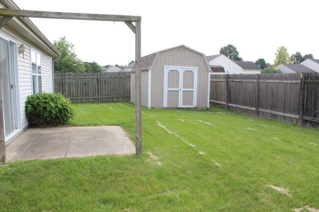 Building Photo - Immaculate 3 Bedroom Ranch in Avon!