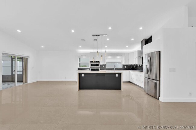 Building Photo - 3307 SW 49th St