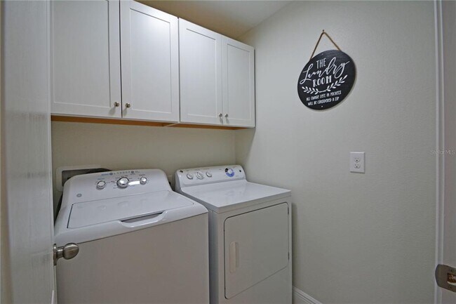 Building Photo - 11925 Greengate Dr