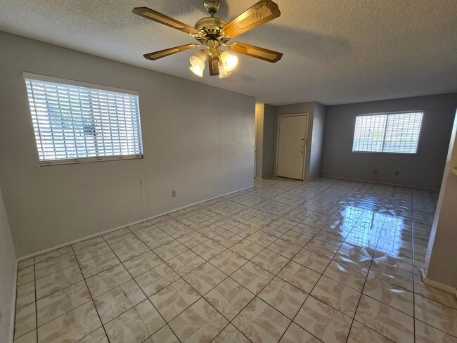 Building Photo - A Fabulous 2 Bed, 2 Bath, 1 Car Attached G...