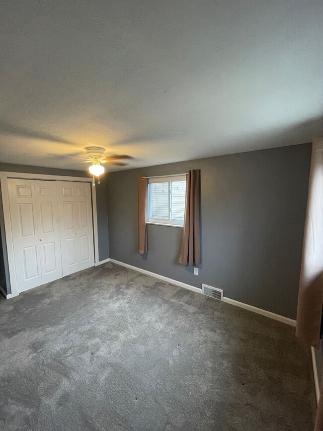 Building Photo - Beautifully updated 3 bed 1 bath home with garage and off-street parking in Penn Hills!