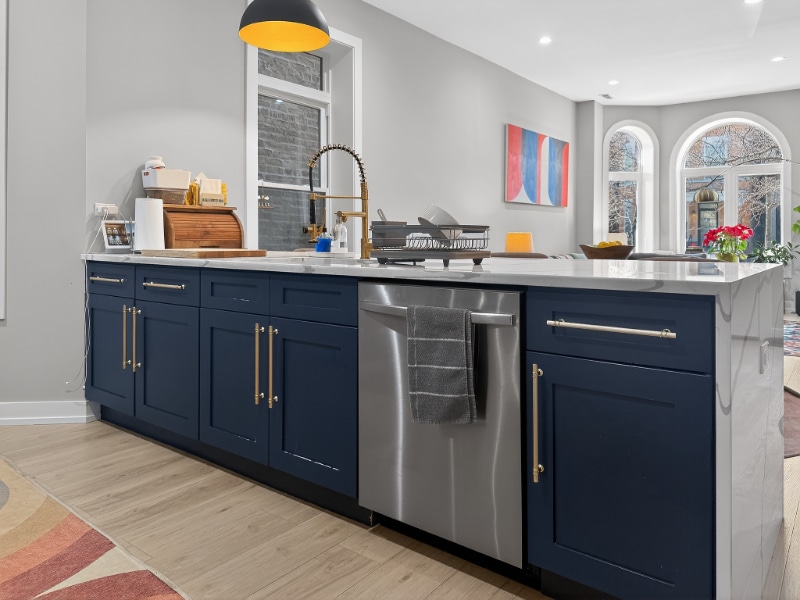 Building Photo - 2451 N Albany Ave