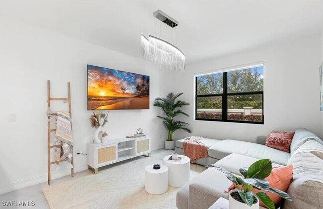 Building Photo - 7578 Rockefeller Dr