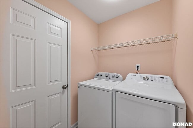 Building Photo - 5205 Carriage Pine Dr