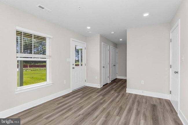 Building Photo - 2110 Winterberry Ln