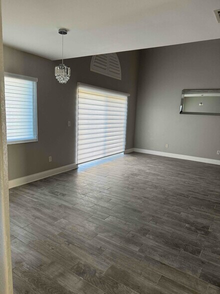 Building Photo - 218 Kellwood Ct