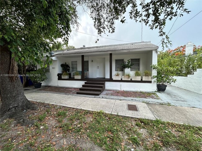 Primary Photo - 551 NW 41st St