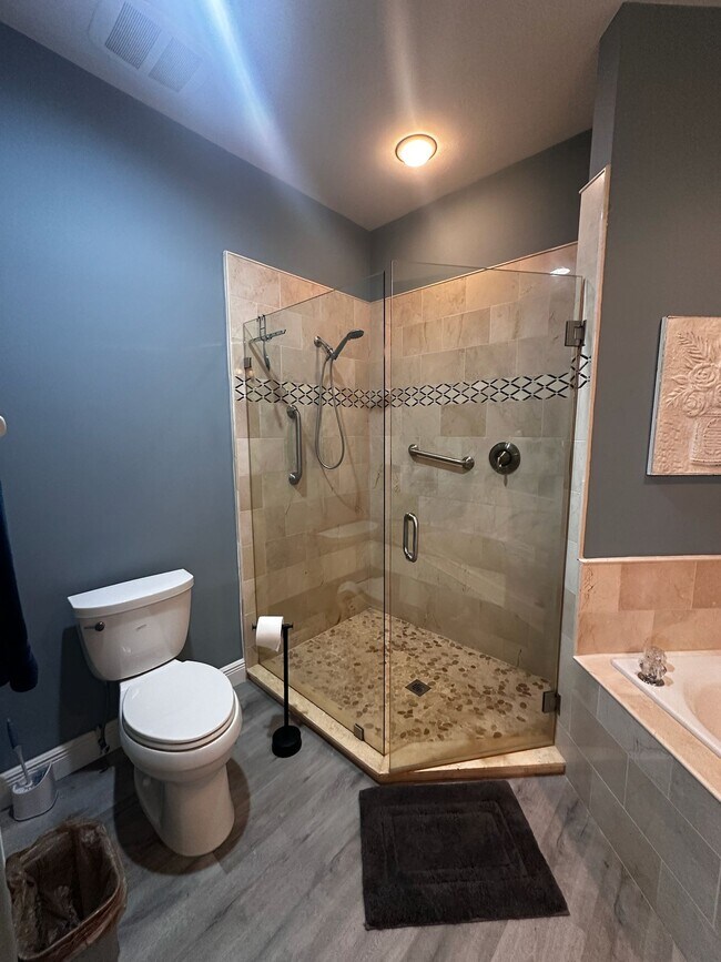 Building Photo - 9240 Bayberry Bend