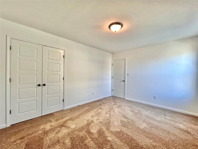 Building Photo - 202 Pebblestream Pass