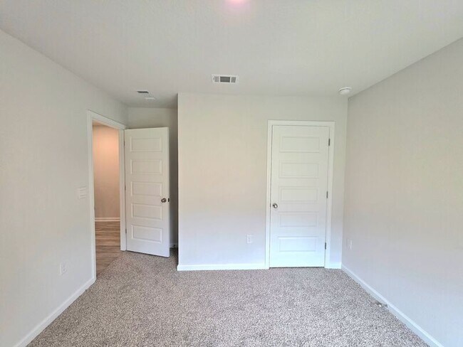 Building Photo - 8617 Tarsus Dr