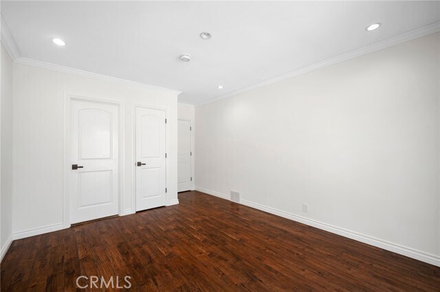 Building Photo - 1560 Ridgeway Dr