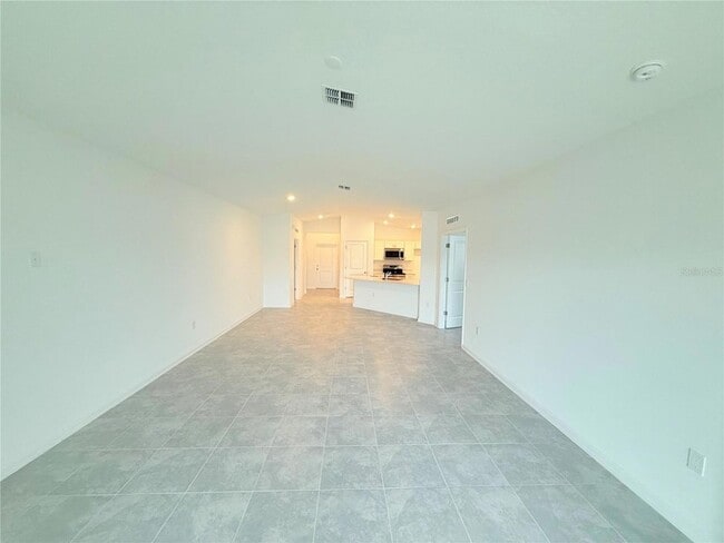 Building Photo - 5757 Gingham Dr