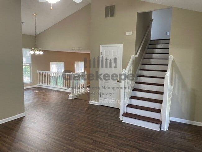 Building Photo - 10564 Village Landing