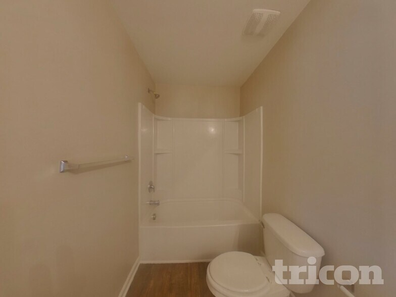 Building Photo - 520 Gentle Breeze Ln
