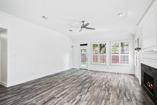 Building Photo - 14507 Sycamore Lake Rd