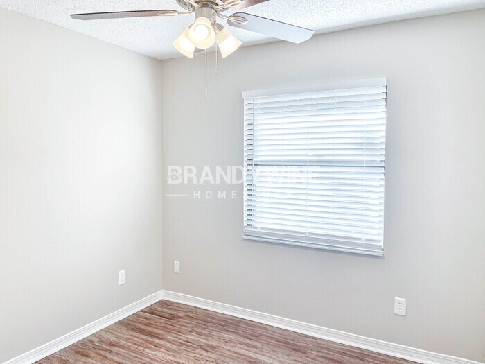 Building Photo - 10932 Putney Ct