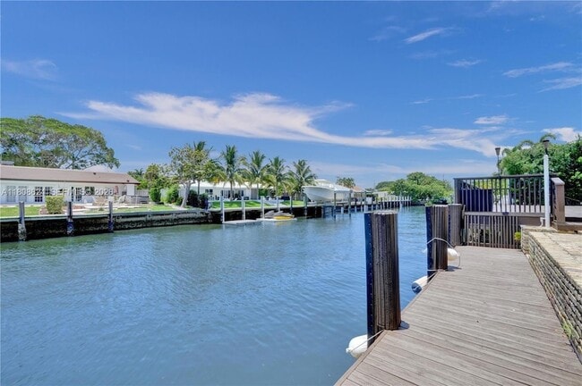 Building Photo - 3100 NE 56th Ct