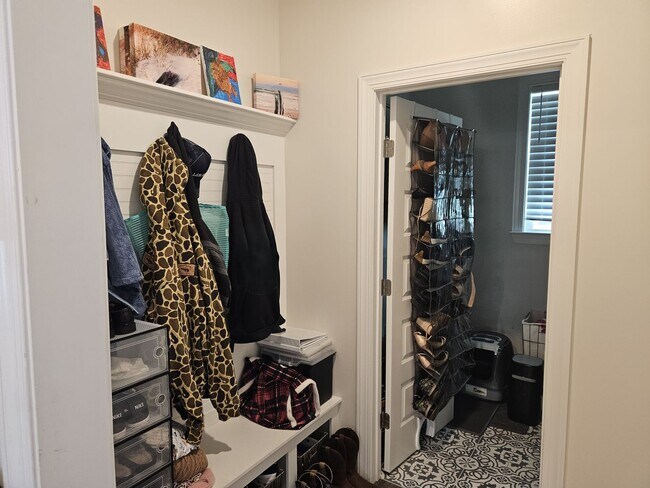 Building Photo - Gorgeous unfurnished 4 bedroom, 3.5 bath home with private pool - Wyndwater Community in Hampstead