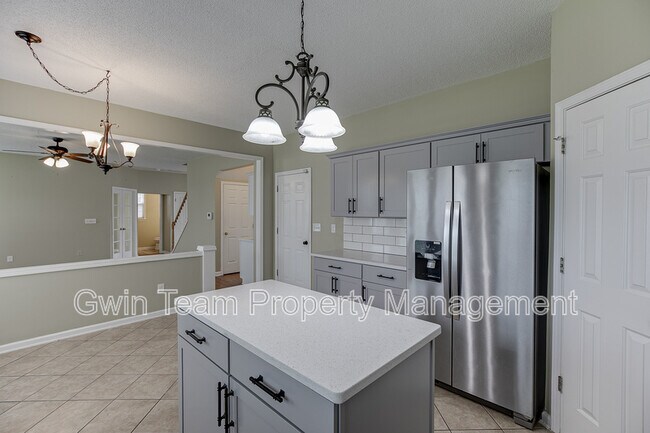 Building Photo - 305 Leatherman Ct