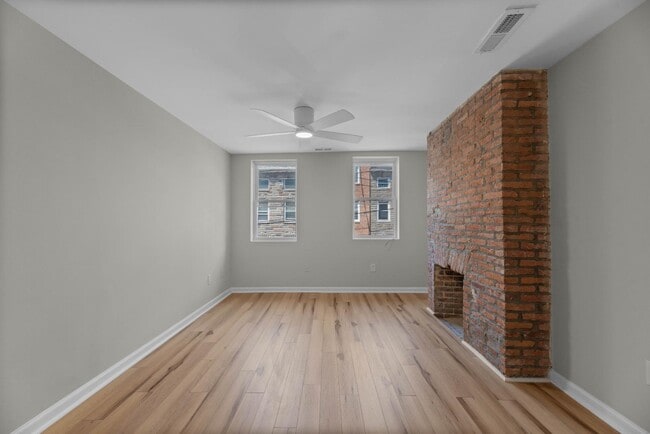 Building Photo - 207 S Regester St