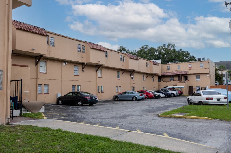 Building Photo - 914 SW 8th Ave