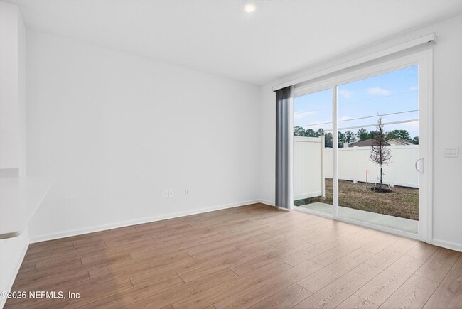 Building Photo - 1460 Jeremiah St