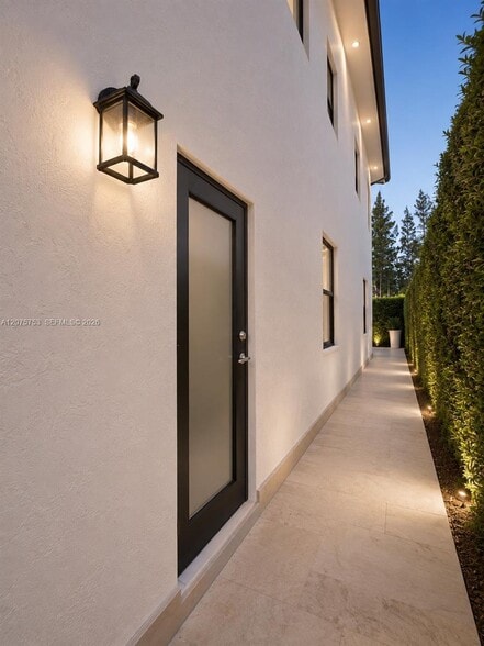 Building Photo - 6989 NW 104th Ct