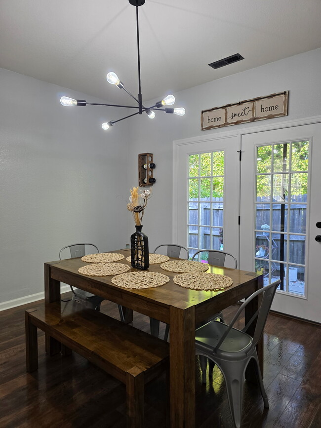 Building Photo - 155 Nautico Way