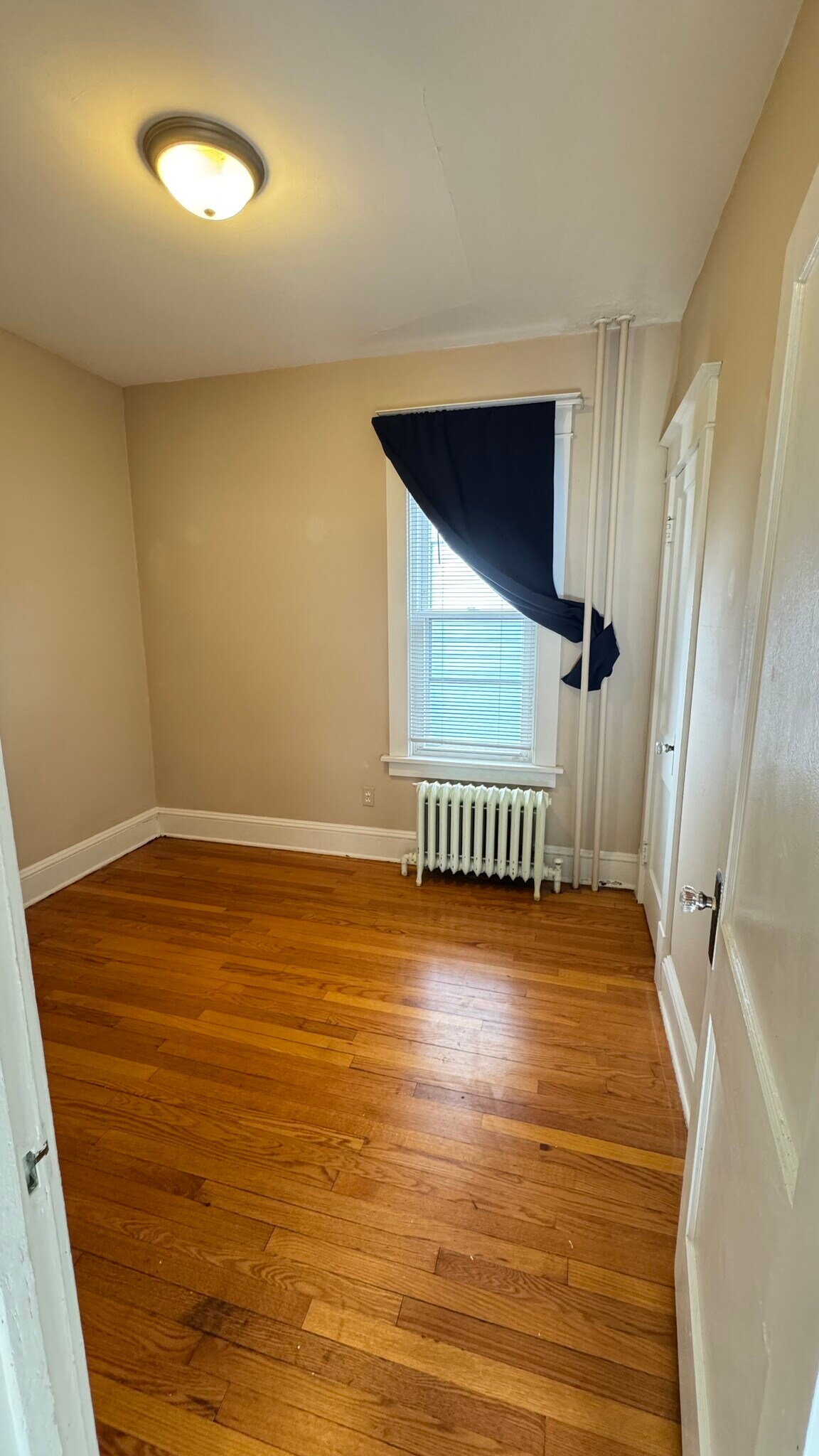 Building Photo - 15 W Erie St