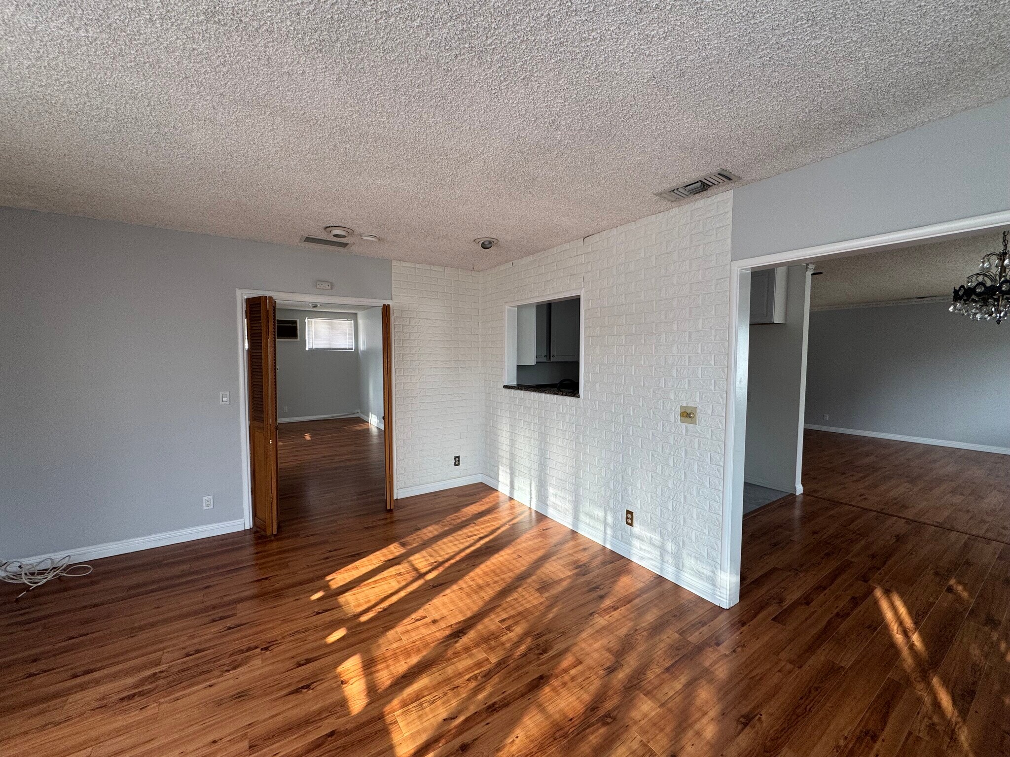 Building Photo - 5208 Wilkinson Ave