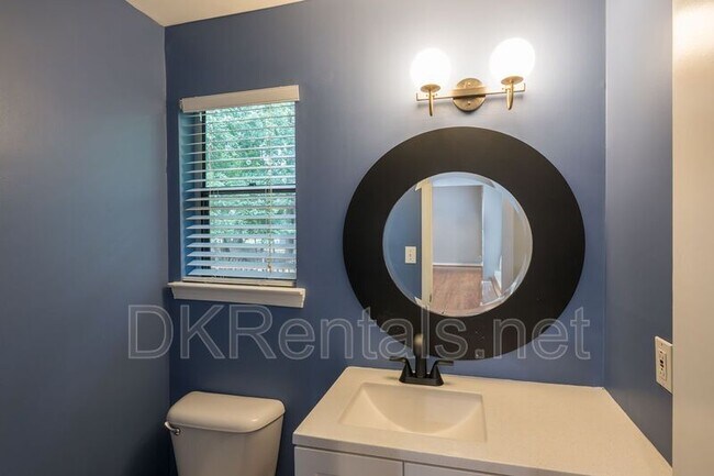 Building Photo - 1125 Trailmore Dr
