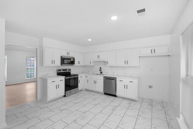 Building Photo - 7124 Brandee Dr