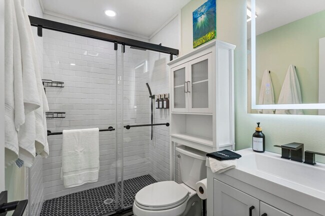 Building Photo - 79 S Brevard Ave