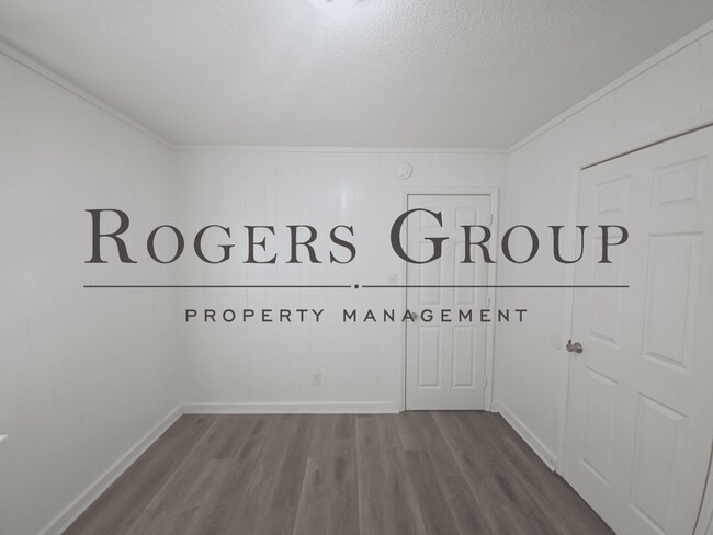 Building Photo - #450 - 412-414 Ridley St Duplex