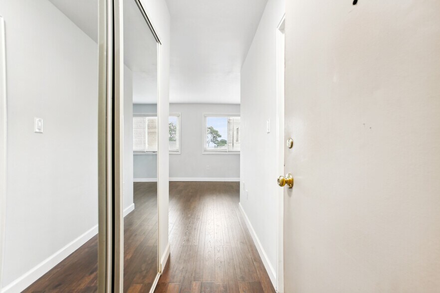 Building Photo - 1830 Columbia Pike