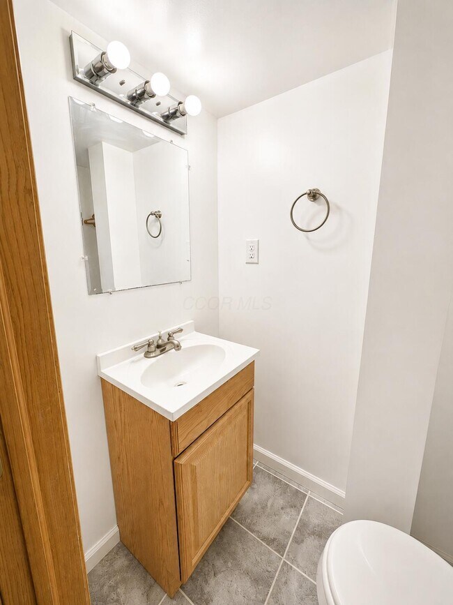 Building Photo - 2515 Pressman Dr