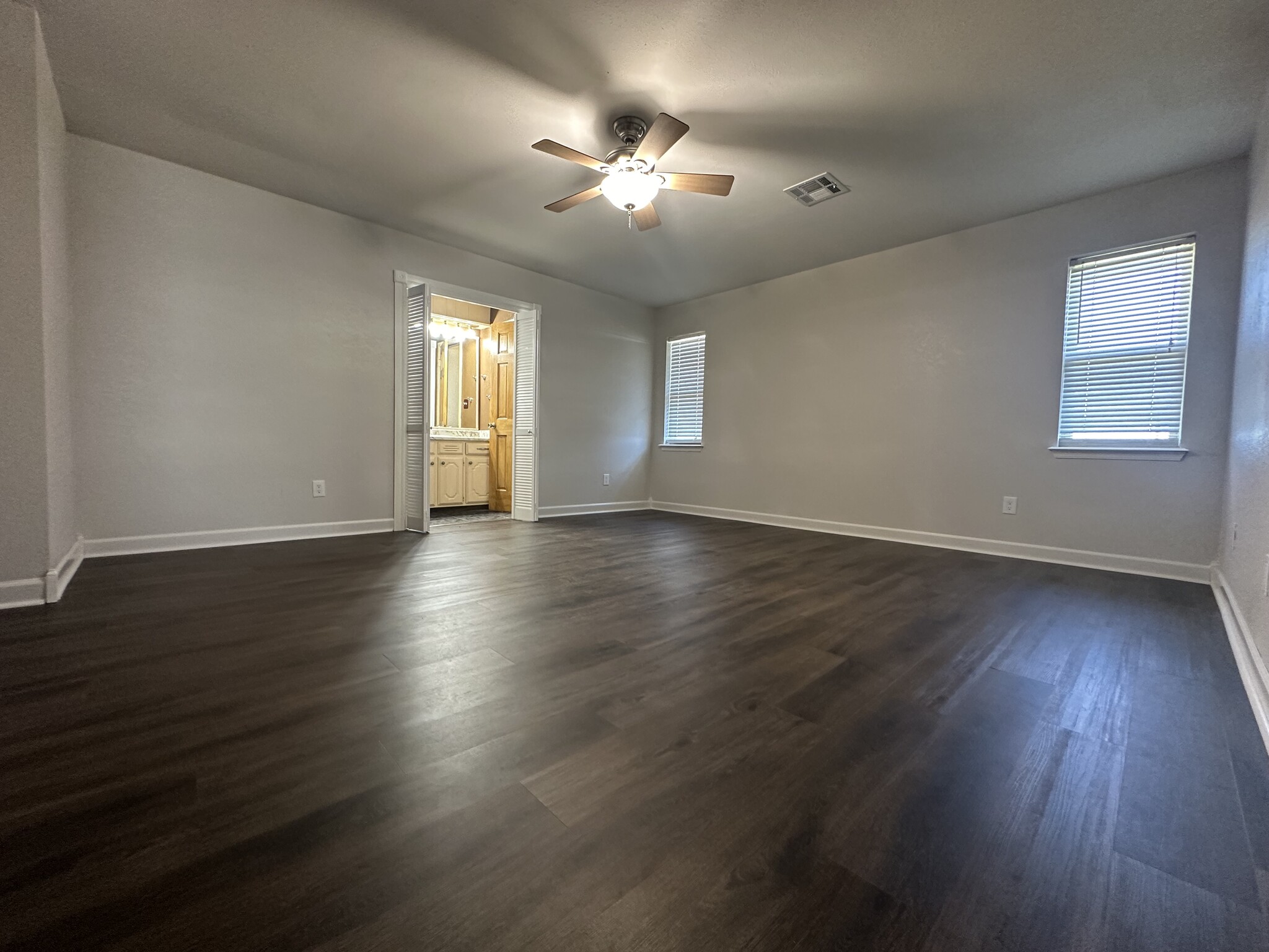 Primary bedroom - 2204 Galaxy Dr