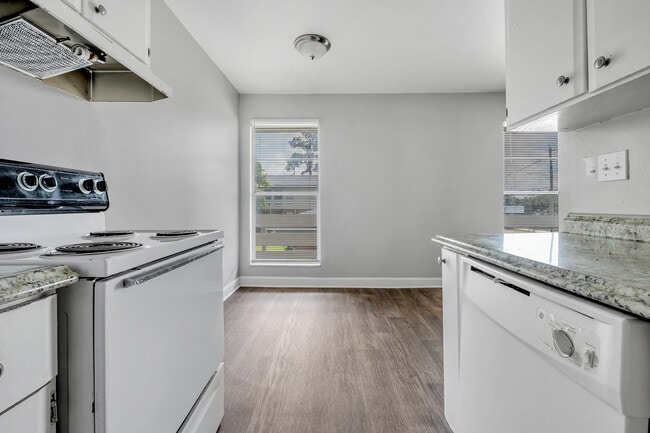 Floorplan - Great apartment near West Tennessee