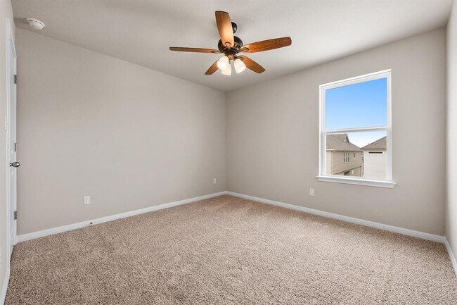 Building Photo - 1009 Lone Peak Wy