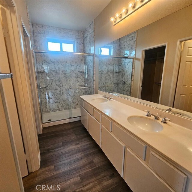 Building Photo - 2930 Vía Milano