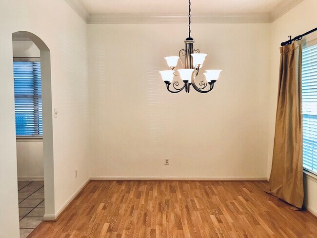 Building Photo - 9311 Cantata Ct